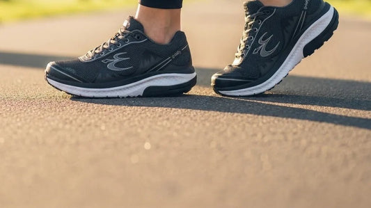 Knee Pain and Shoes: How the Right Footwear Supports Your Knees - G-defy