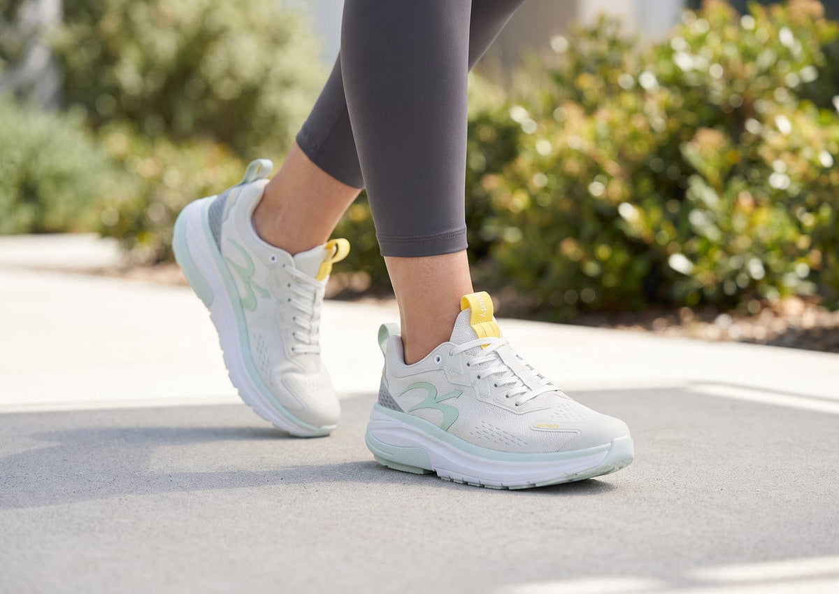 Women Mehalef Gray/Mint lifestyle